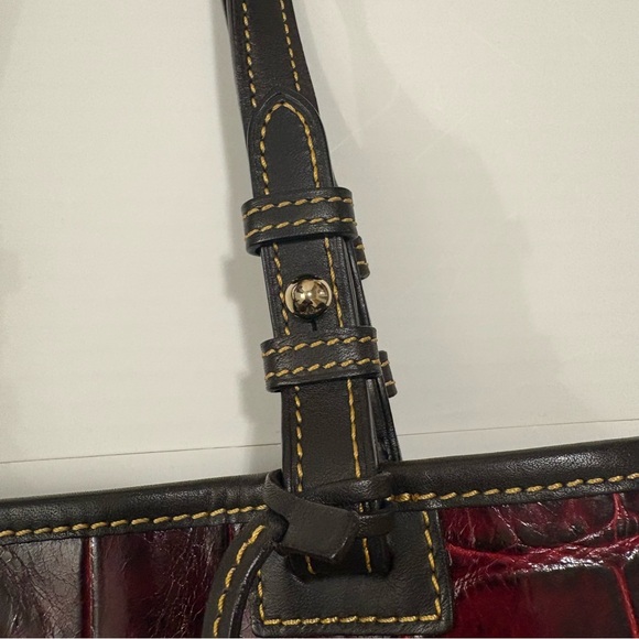 Dooney & Bourke Red Croc Embossed Leather Tote Bag | Large Shoulder Purse - Picture 5 of 15